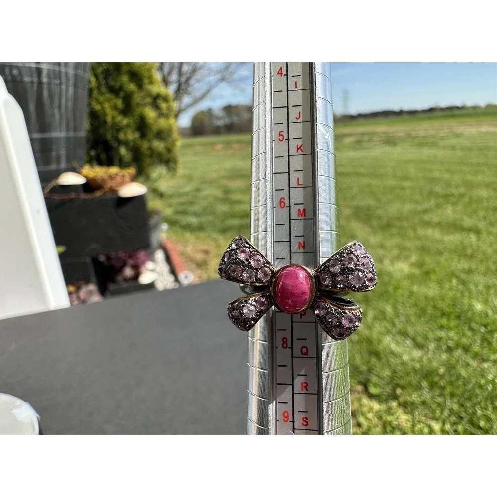 The Unbranded Brand new bow